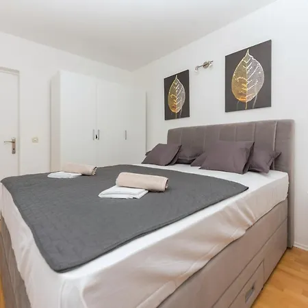 Апартаменты Mg Макарска