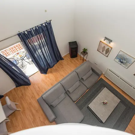 Mg * Макарска